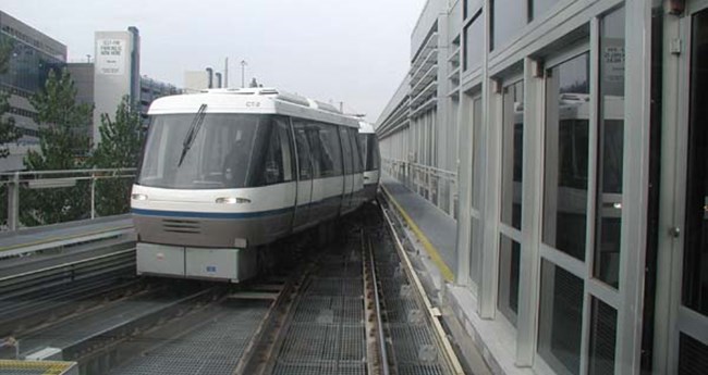 MN-Airport-Tram-2